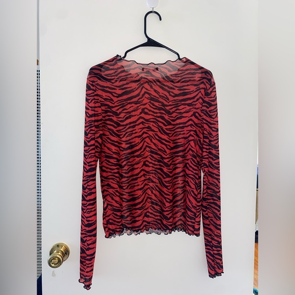 Red & Black zebra print semisheer mesh long sleeve lettuce sleeve zara top - Picture 4 of 5